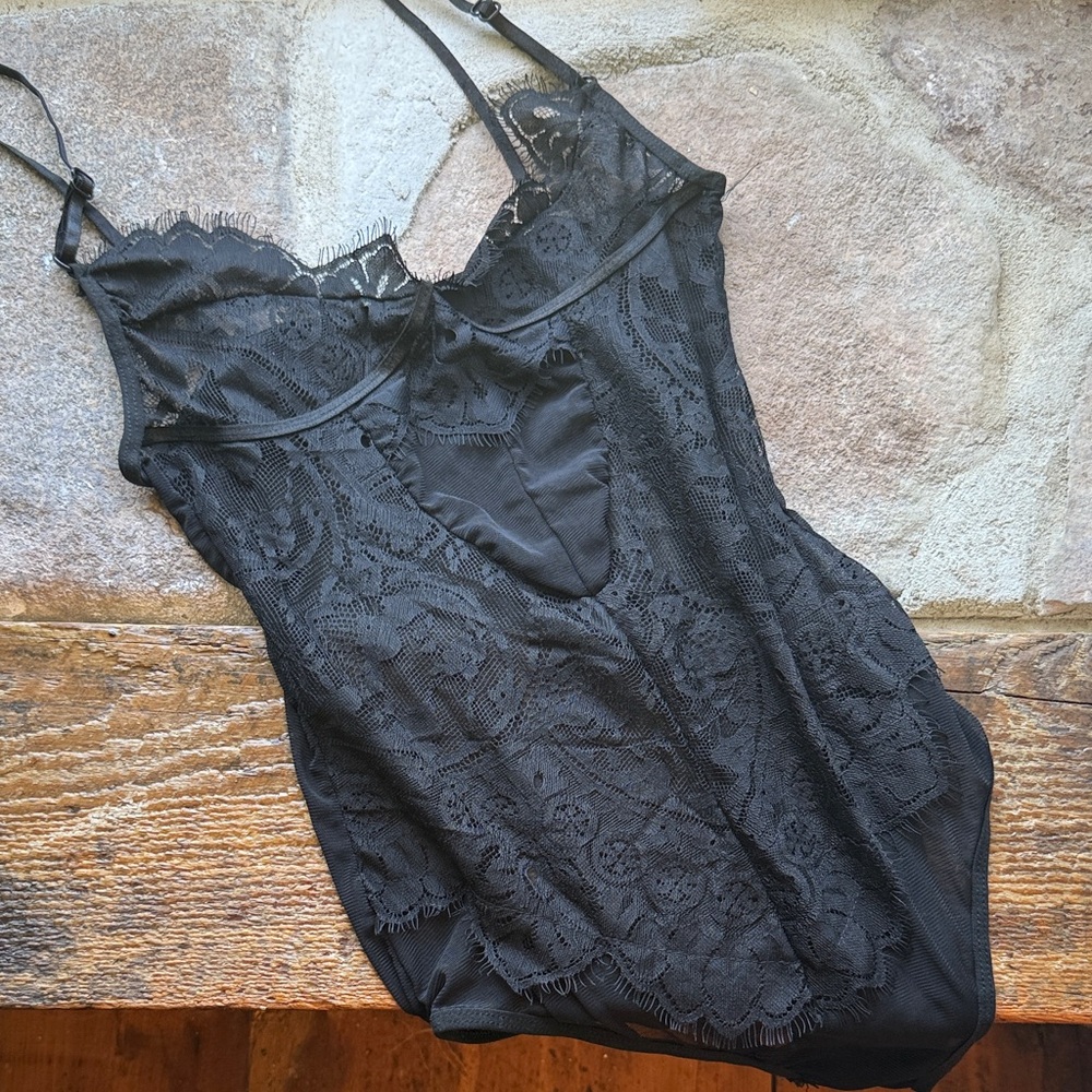 Elegant Black Lace Bodysuit Wireless See Through